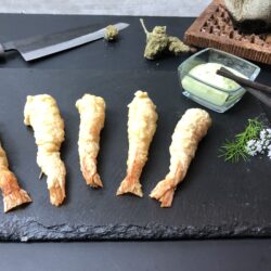 Tempura prawns with infused edamame dip